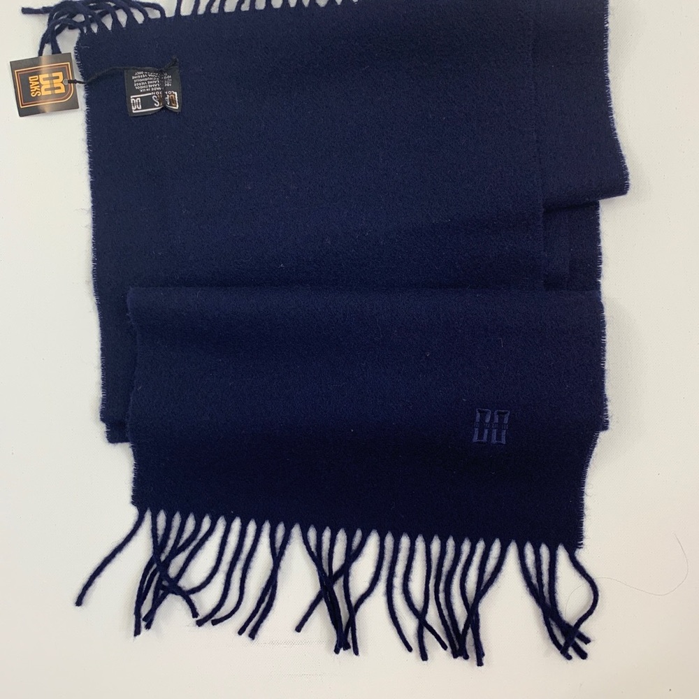 DAKS London classic Navy Lambswool scarf